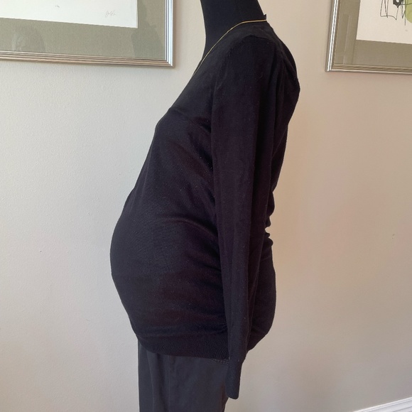 Black sweater by Pea in the Pod, size LGG - Picture 2 of 5